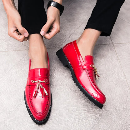 Luxury Red Patent Men Formal Shoes Leather Designer Tassels Mens Oxford Shose Fashion Wedding Men Dress Shoes sapato social