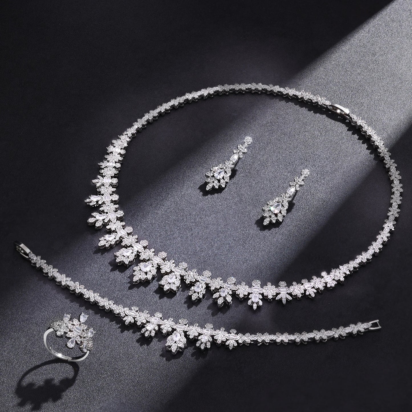 Luxury Women's Jewelry Elegant Style Bride CZ Necklace Earrings Bracelet Ring Jewelry Set&M Bride Large Wedding Jewelry Set