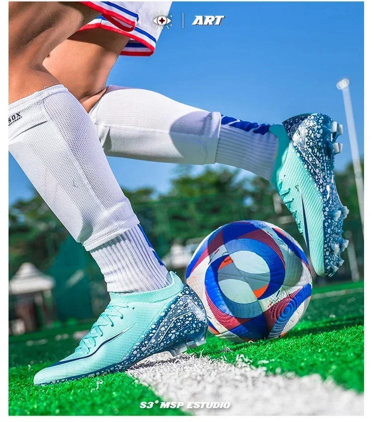 New Men Soccer Shoes Professional Football Boots Grass Outdoor Sport Non-Slip Training Shoes Match Sneakers Ultralight Unisex