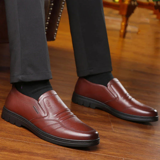 Men's CLassic Leather Shoes New Soft Sole Business Casual Loafers Black Offic Worlking Shoes Low-top Slip on Formal Men's Shoes