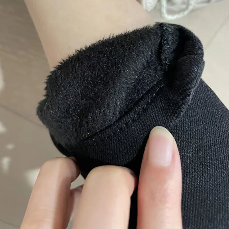 Winter Lady Thermal Plush Jeans Snow Warm Stretch Jeans Hot Sale High Waist Fleece Pants Female Straight Leg Denim Trousers