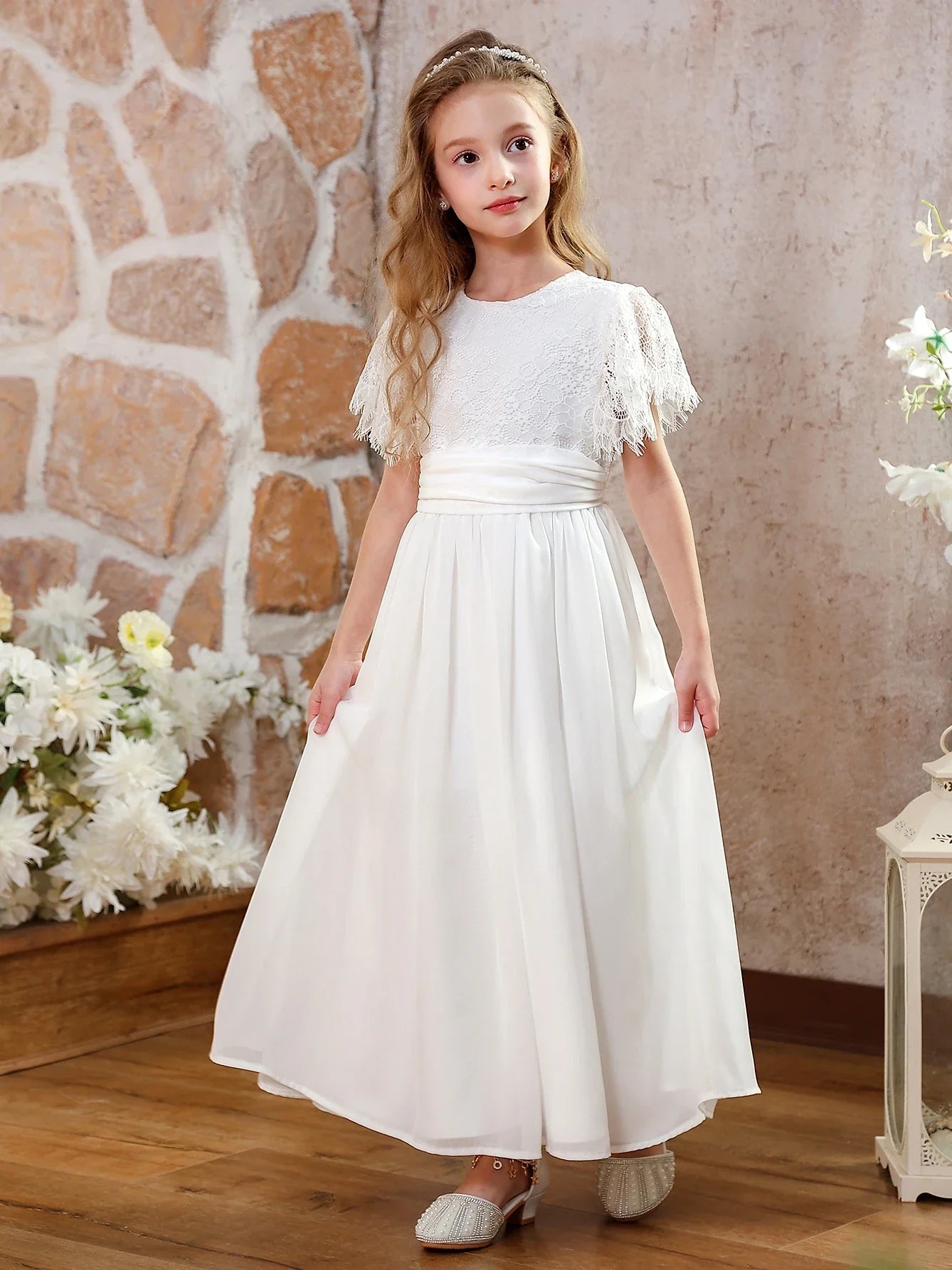 Girls White Lace Short Sleeve Crew Neck Formal Dress Heart Cutout Back Chiffon Maxi Gown Flower Girl Dress for Wedding
