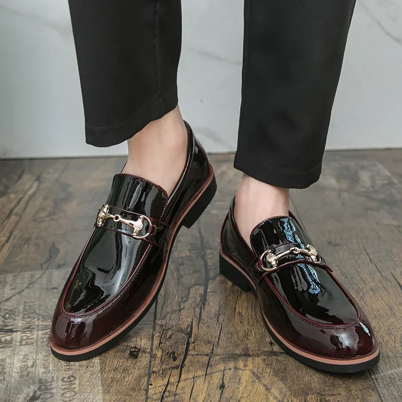 Business Casual Men Dress Shoes Luxury Glitter Designer Formal Shoes For Man Patent Leather Shoes Pointed Toe Men's Social Shoes