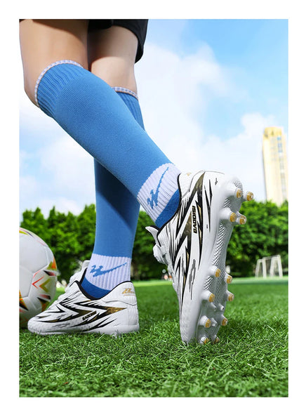 New Kids Society Cleats Soccer Shoes Professional Football Boots Boys Indoor Football Field Boots Original Sneaker Children Fast