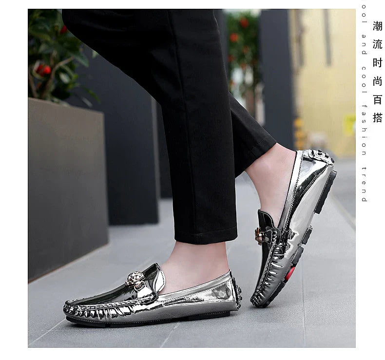 2025 Spring and Summer New Internet Celebrity Glossy Leather Peas Shoes Men's Large Size Slip-On Trendy Fashion Handmade Men's Shoes