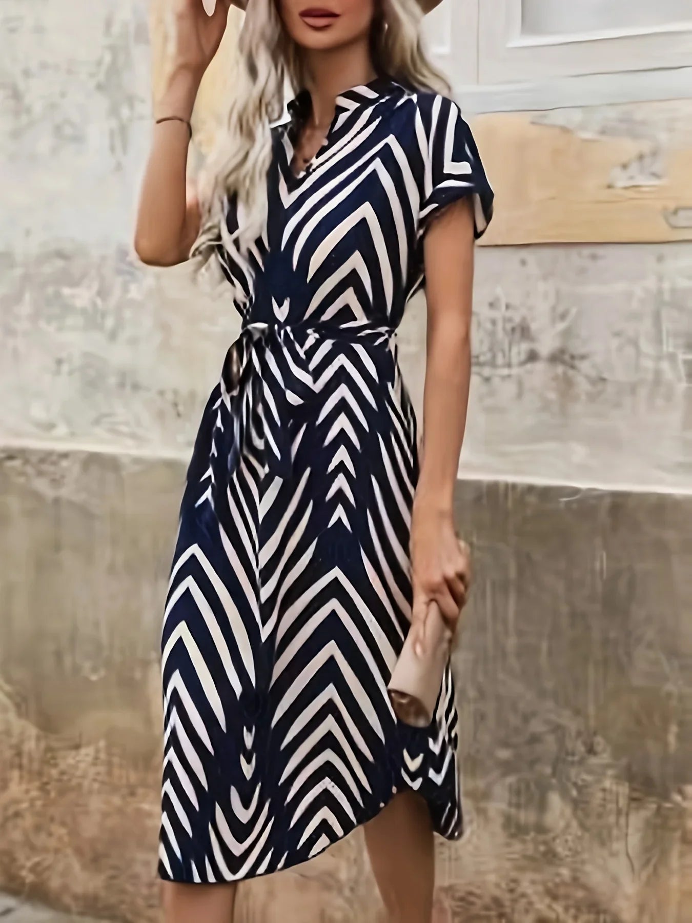 Fashion Clothing Women's Elegant And Casual V-neck Short Sleeved Stripe Belt Comfortable Dress