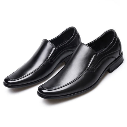 Sapatos femininos casuais de couro, sapatos masculinos sociais de tamanho grande, mocassins slip-on com bico quadrado, sapatos casuais de couro polido à mão
