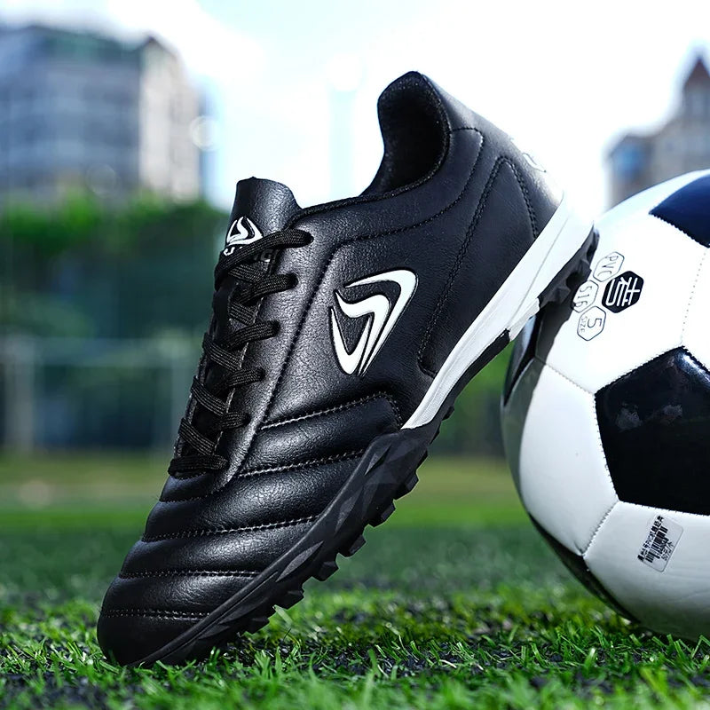 Men Soccer Shoes Youth Football Boots Breathable Comfortable Athletic Training Soccer Cleats Orignal Football Shoes for Kids