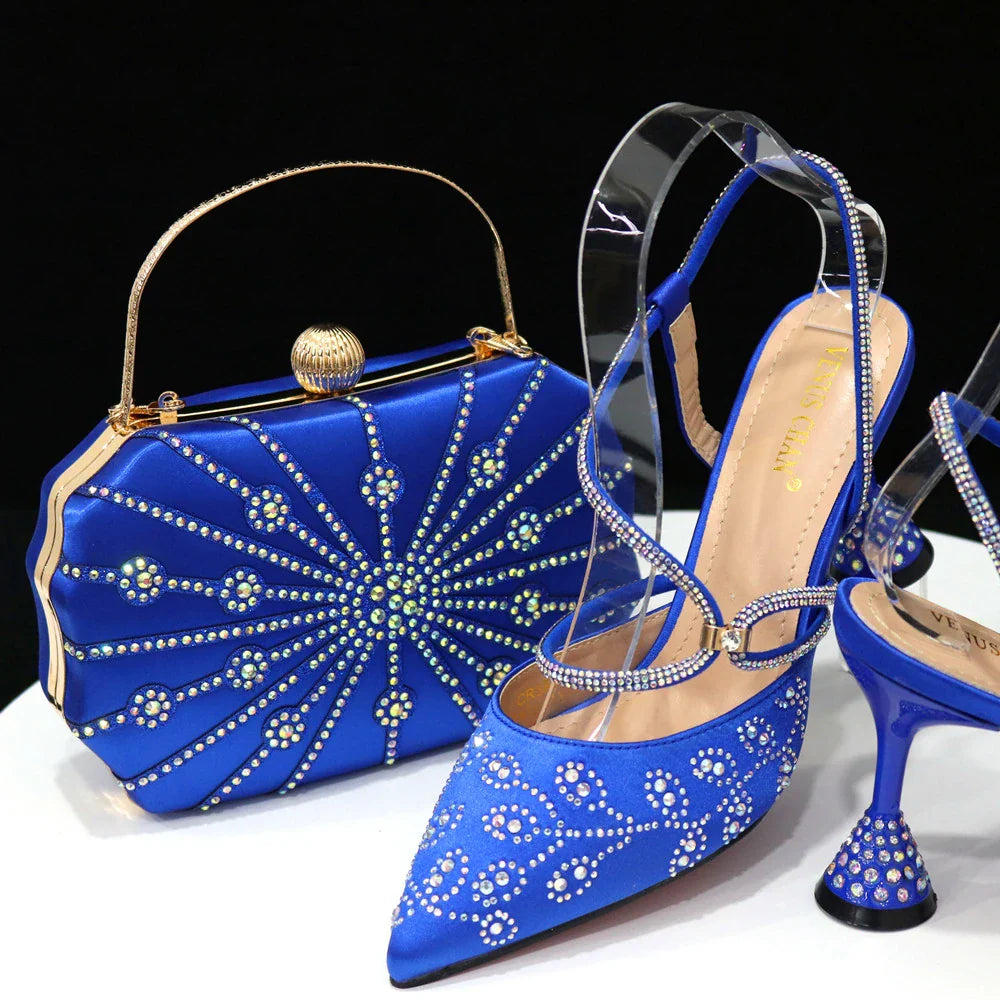 Scarpins e bolsa femininos de alta qualidade na cor vinho. Design italiano para casamentos na Nigéria.