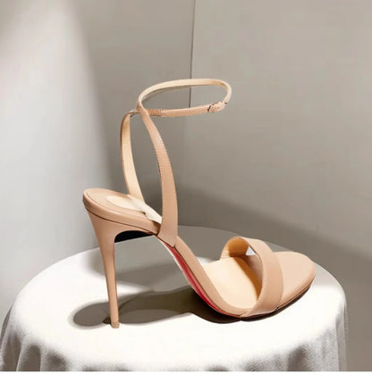 Novas sandálias de salto fino nude sexy de peça única com salto alto, com temperamento feminino, sapatos de salto alto confortáveis para mulheres francesas