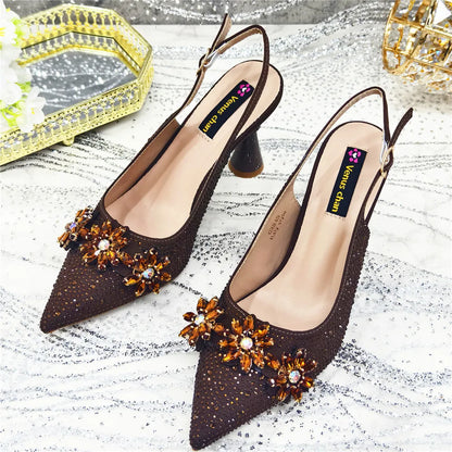 Últimos Sapatos de Design para Mulheres Designer de Luxo Sapatos de Casamento Noiva Sapatos de Festa Decorados com Strass Sandálias Femininas