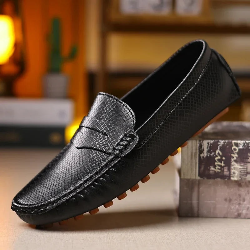 Fashion Men Leather Casual Shoes Soft Lightweight Breathable Slip-on Mens Driving Shoes Comfortable Loafers Moccasins