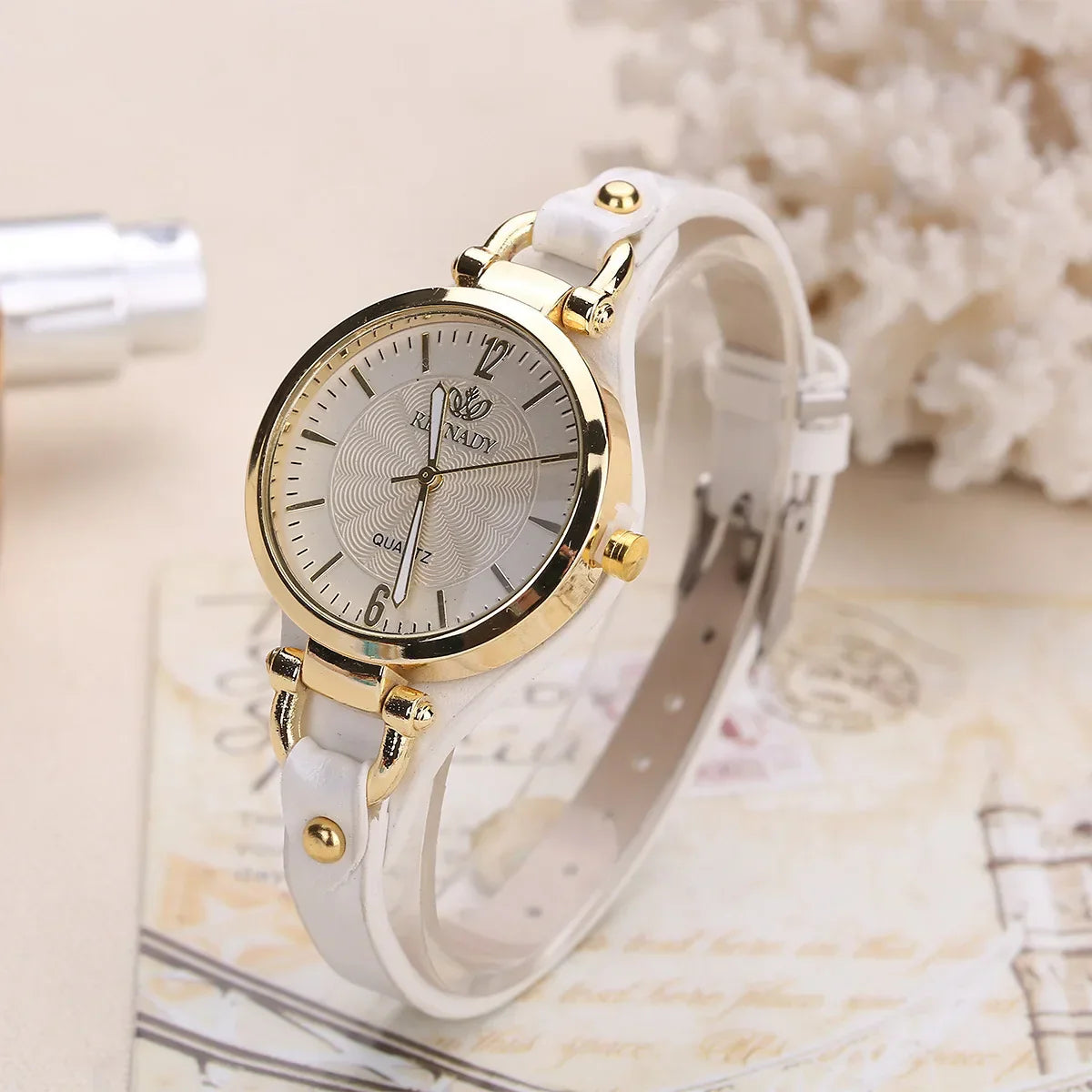 Vintage Ultra-thin Leather Strap Women Quartz Watch Fashion Ladies Wristwatches Clock Gift Reloj Mujer