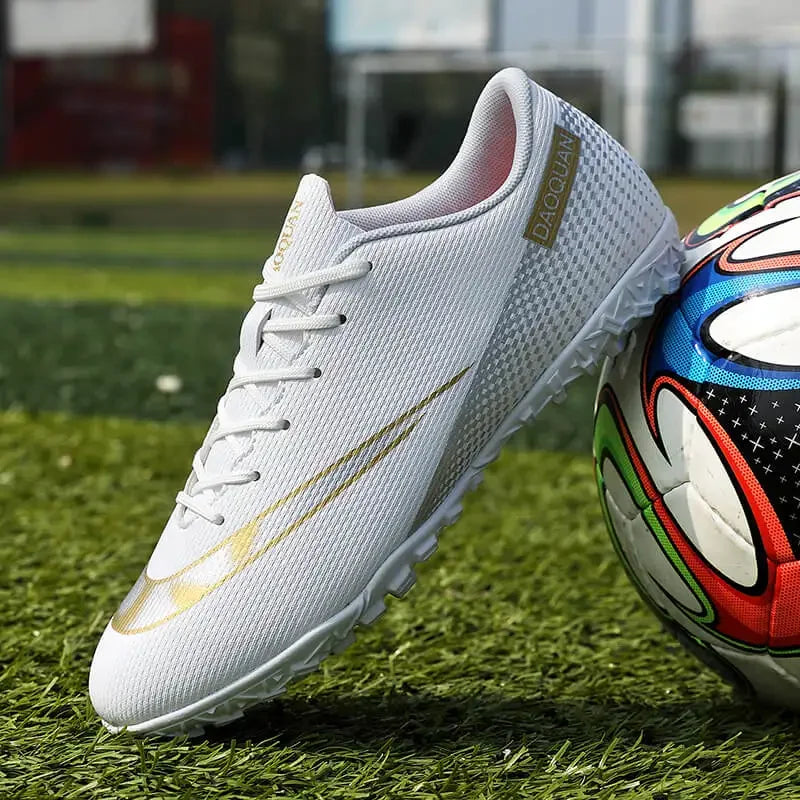 Men Football Boots Cleats Grass Sneakers Breathable Professional Soccer Shoes Outdoor Training Shoes Zapatos De Futbol Sport