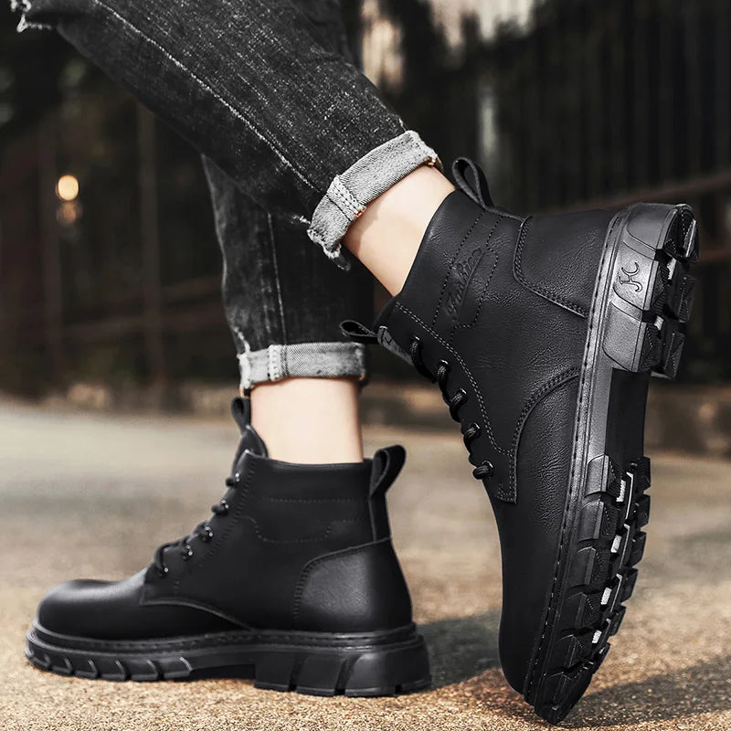 Winter Men Boots Outdoor Leather Ankle Boots Lightweight High Top Casual Boots Designer Male Work Boots Classic Handmade Boots