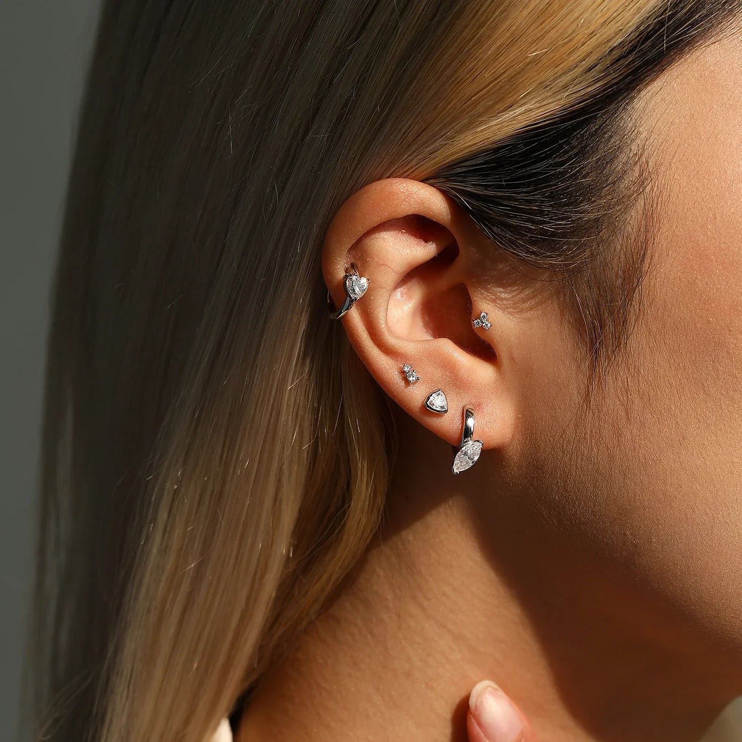 Delicate Clarity Moissanite Hoop Earrings 925 Sterling Sliver Lab Diamond Ear Buckle For Women Fine Jewelry Gifts