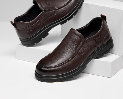 Golden Camel Men's Shoes 2026 New Business Casual Soft Sole Leather Shoes Brand Design Soft Soles Non-slip Velvet Warm Loafers