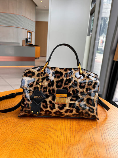 2025 new retro blue snake-shaped high-grade handbag fashion luxury luxury handbag lightweight large-capacity one-shoulder messen