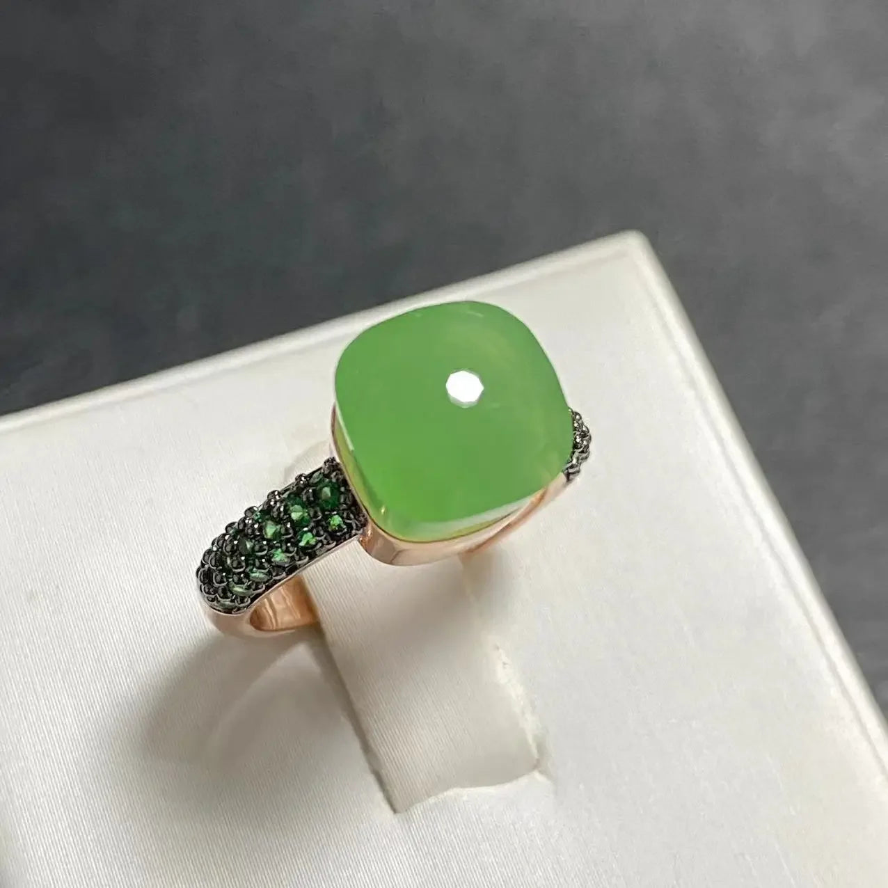 Emerald Ring for Women Green Zircon Inlay Rose Gold & Black Gun Plated 30 Colors Candy Crystal Style Jewelry Birthday Gift