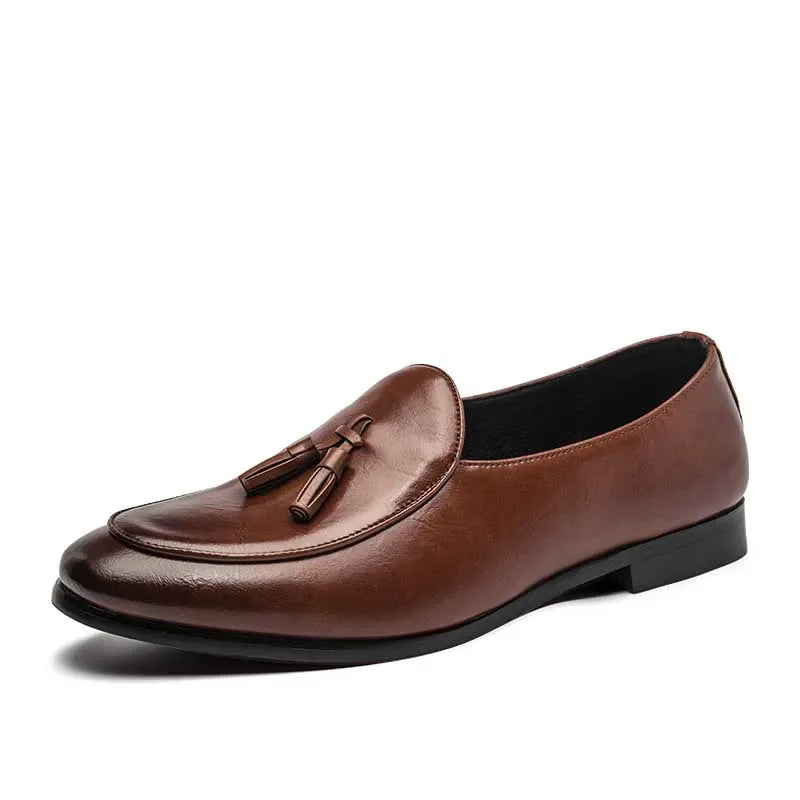 Fashion Tassel Formal Shoes 2025 New Classic Men Business Shoes Italy Luxury Moccasins Prom Men Casual Loafers Party Flats