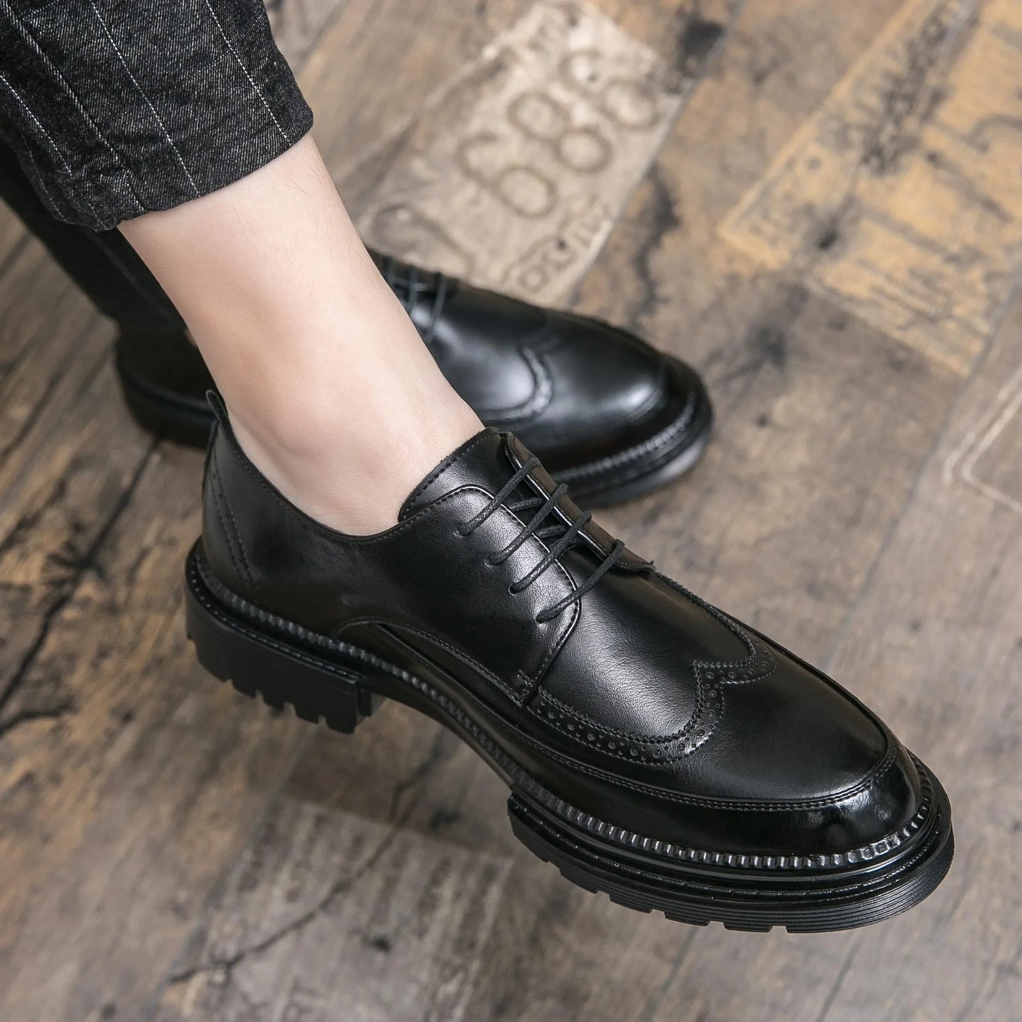 New Brock engraved casual leather shoes for men genuine leather business formal wear British thick-soled height-increasing style