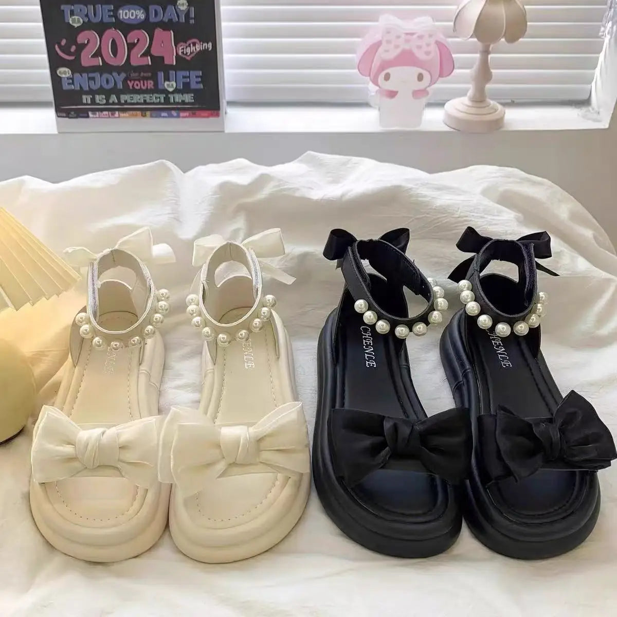Girls Sandals Pearl Bow Princess Shoes 2026 Summer New Children's Beach Shoes Girls Soft Sole Sandals