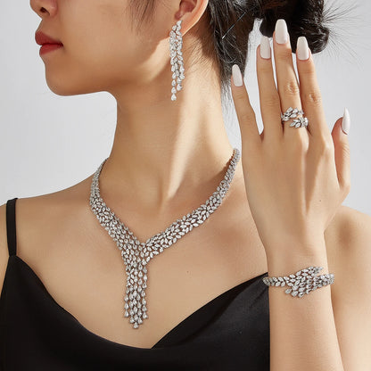 Luxury Brilliant Cubic Zirconia Bridal Jewelry Set Brides Accessories Tassel Water Drop Necklace Earring 4pcs Set for Wedding