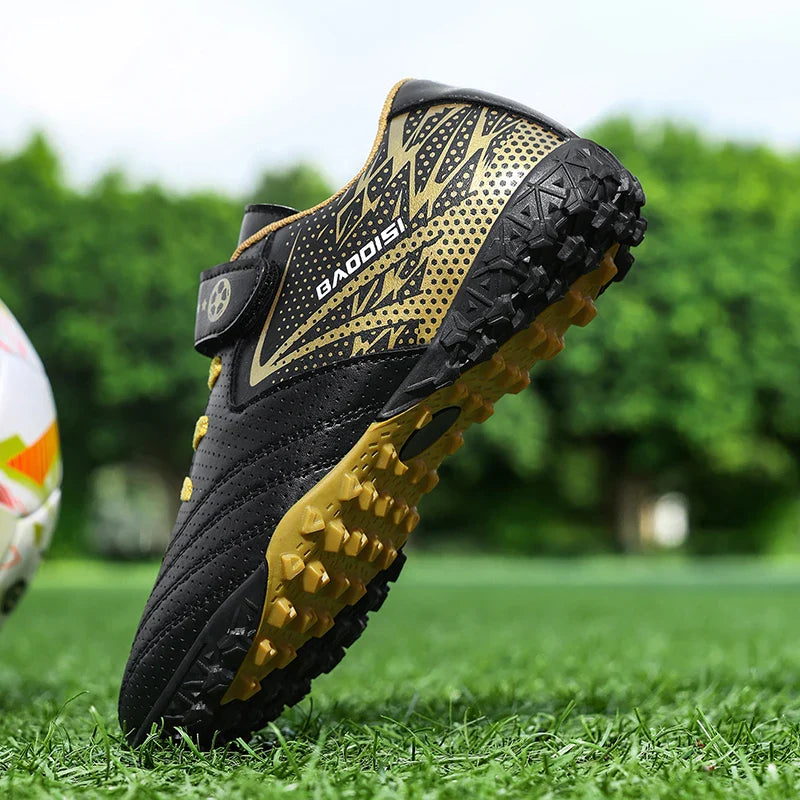 New Kid Soccer Shoes Match Non-Slip Professional Match Boys Outdoor Football Boots Comfortable Sneakers Sports Shoes Unisex
