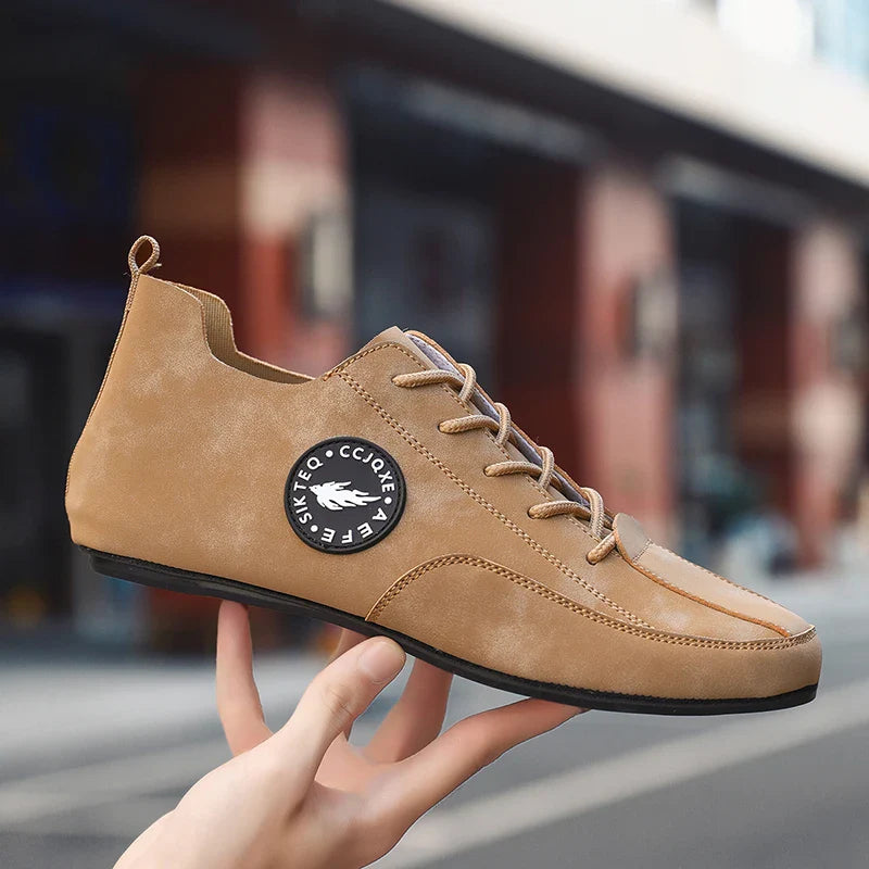 Men's Loafers Lightweight Driving Casual Thin Bottom Flats Shoes Soft Sole Comfortable Non Slip Lace-up Walking Shoes Men