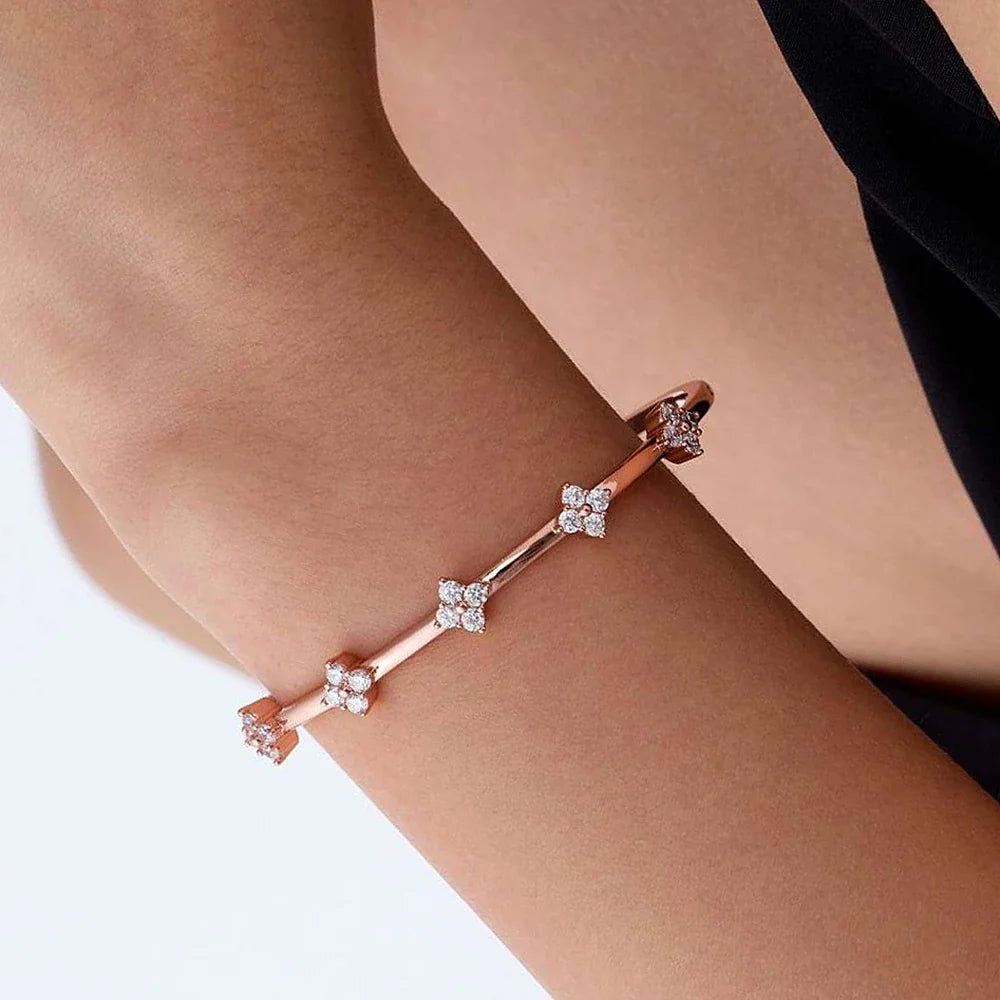 Clover Full Moissanite Diamond Bangle with Certificate 925 Sterling Silver Lucky Flower Bracelets for Women Fine Jewelry Gifts