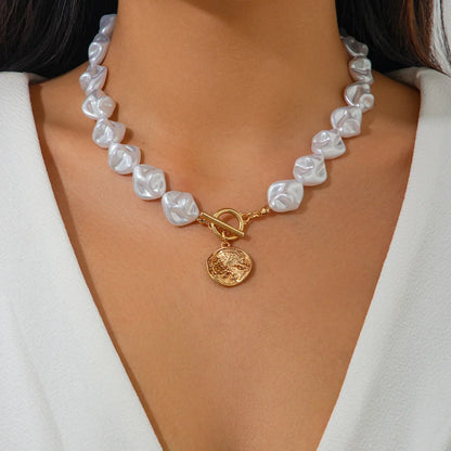 Elegant Irregular Imitation Pearl Beads Necklace for Women Vintage Party Wedding Tassels Choker Fashion Jewelry Accessories Gift