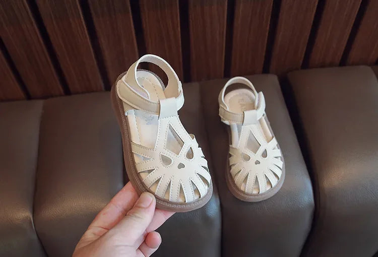 Children's Soft-soled Shoes Summer T-Strap Closed Toe Little Girls Princess Fashion Anti-Slip Korean Style Boys Beach Sandals