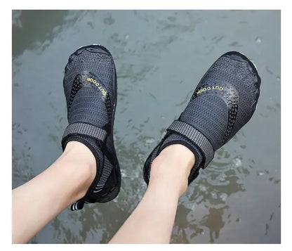 Mens Quick Drying Water Shoes Unisex Breathable Aqua Shoes Slip on Non Slip Wading Shoes Travel Water Park Pool Ladies Sneakers