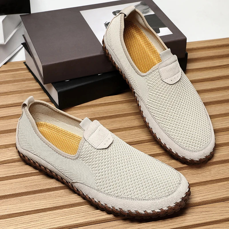 Breathable Men Casual Shoes Lightweight Outdoor Male Walking Shoes Anti-slip Men's Sneakers Slip on Flats Vulcanized Shoes 2025