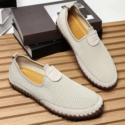 Breathable Men Casual Shoes Lightweight Outdoor Male Walking Shoes Anti-slip Men's Sneakers Slip on Flats Vulcanized Shoes 2025