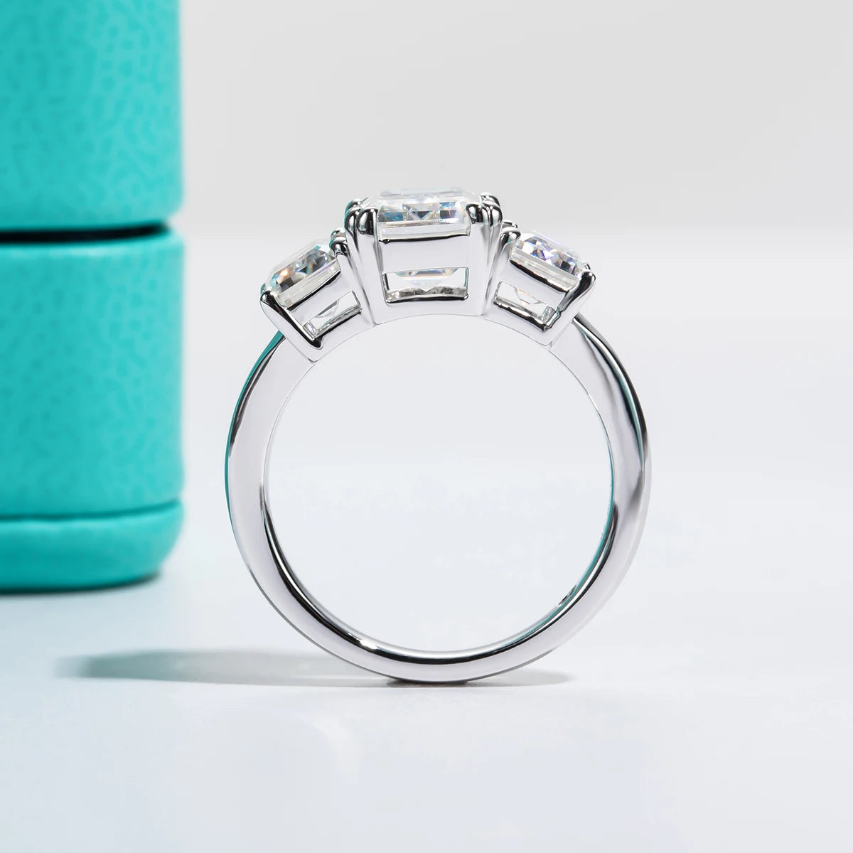 5cttw Emerald D Color Moissanite Engagement Ring 925 Sterling Silver Three-Stone Ring For Women Jewelry Wholesale