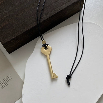 Metal Key Shaped Pendant Necklace For Women Girls Simple Long Wax Rope Sweater Chain Fashion Accessory New Gifts