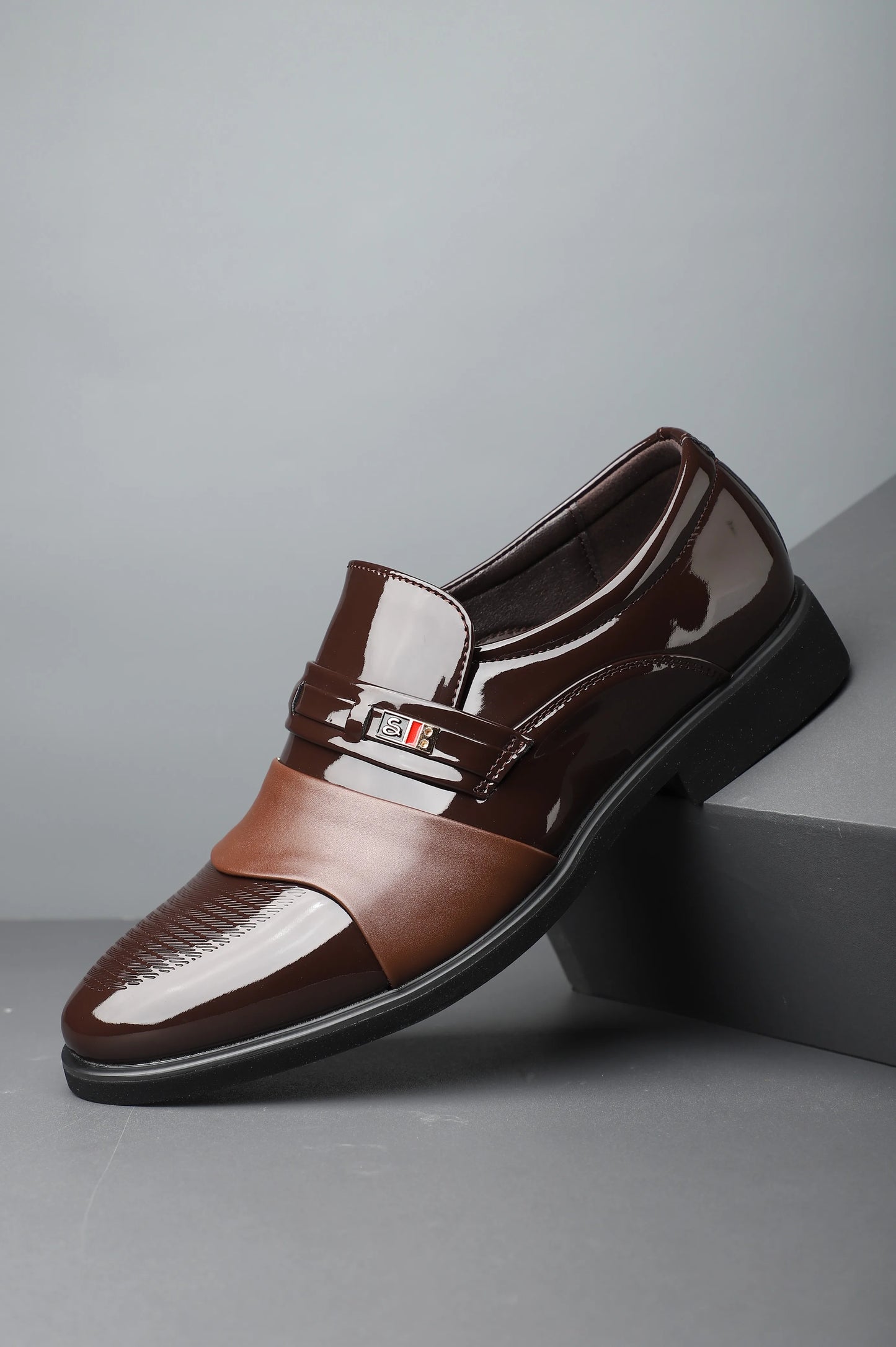 Burgundy Glossy Business Shoes Two-Tone Leather Formal Footwear