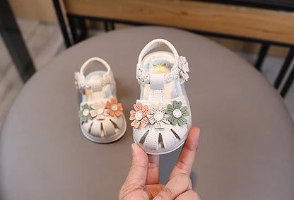 Girls Summer Fashion Light Hollow Breathable Sandals Toe Anti Kick Children Princess Shoes Toddler Toe Flower Toddler Shoes