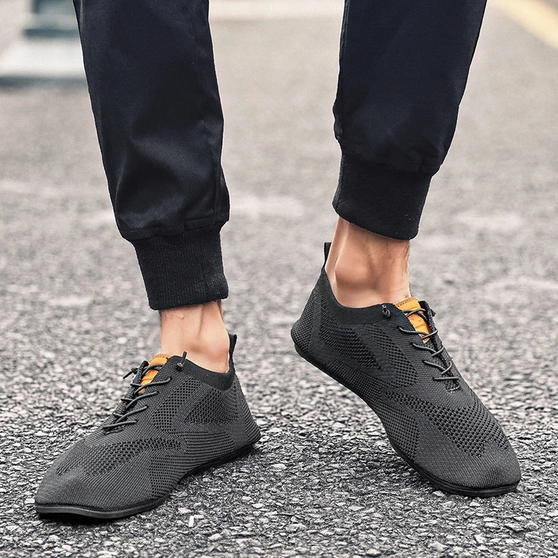 Sapatos Masculinos de Verão em Malha, Sapatilhas Planas para Uso Exterior, Sapatos de Caminhada de Alta Qualidade, Confortáveis, com Cadarço, Respiráveis, Antiderrapantes, Casuais