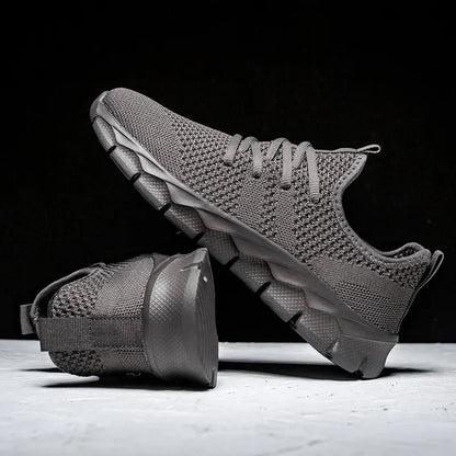 Men's casual sports shoes breathable summer light Soft sole comfort outdoor running shoes fashion student mesh plus size sneaker