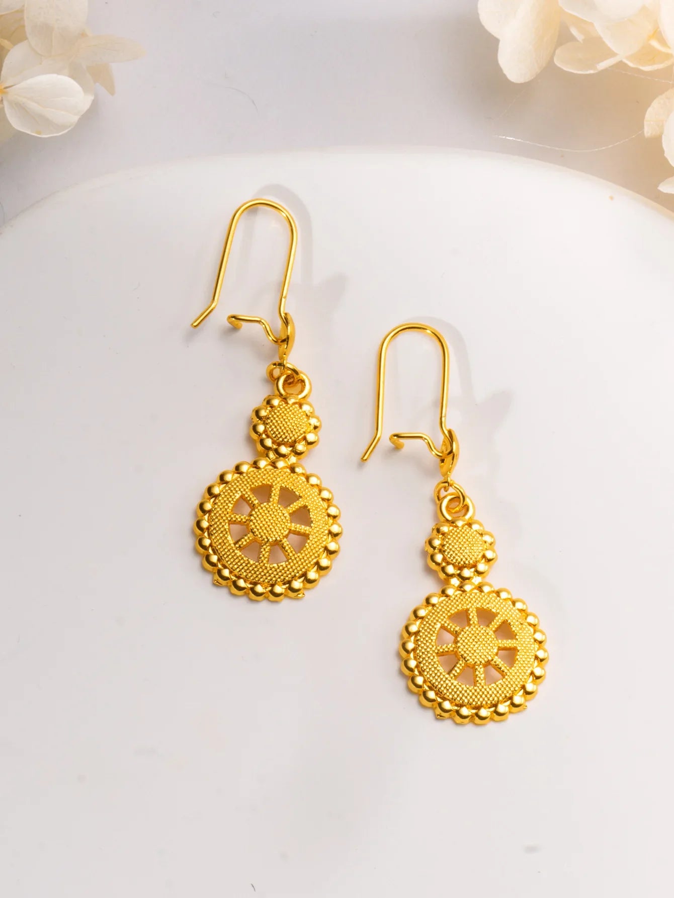 Women's 24K Gold Tassel Earrings, AU999 | "Tranquility" engraving with thread motifs, subtle professionalism for daily wear.