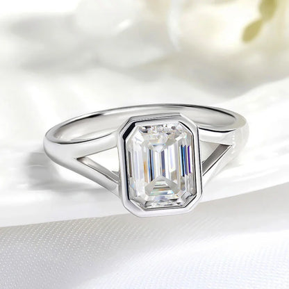 1CT 2CT Emerald Cut Moissanite Wedding Ring for Women Solitaire Lab Diamond Jewelry S925 Sterling Silver Plated 18K Gold