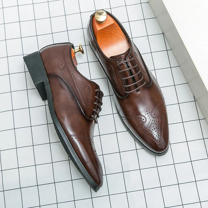 Formal Brogues Shoes Men Classic Social Casual Business Shoes Man Wedding Men's Dress Shoes Party Pointy Toe Leather Shoes Male