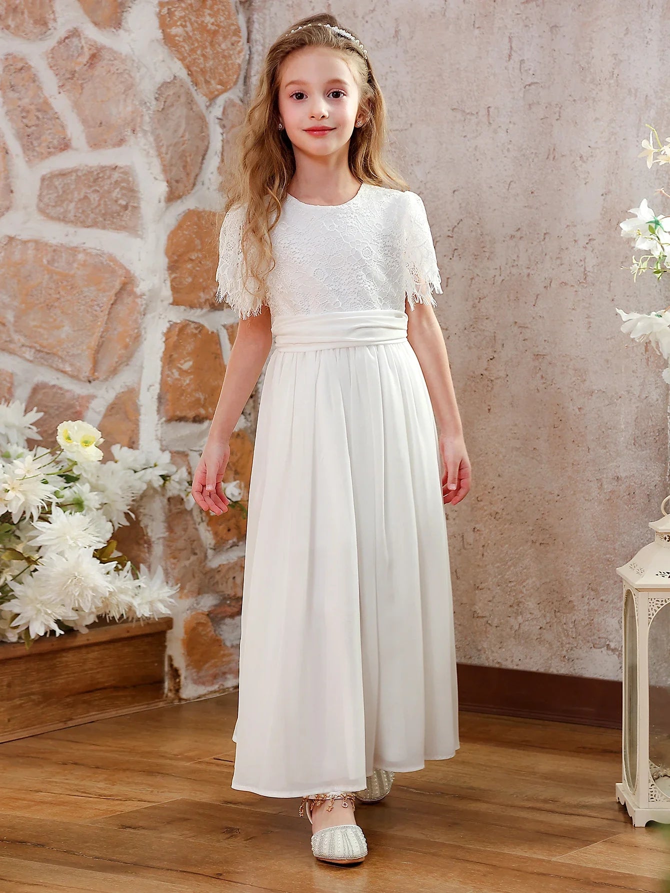 Girls White Lace Short Sleeve Crew Neck Formal Dress Heart Cutout Back Chiffon Maxi Gown Flower Girl Dress for Wedding