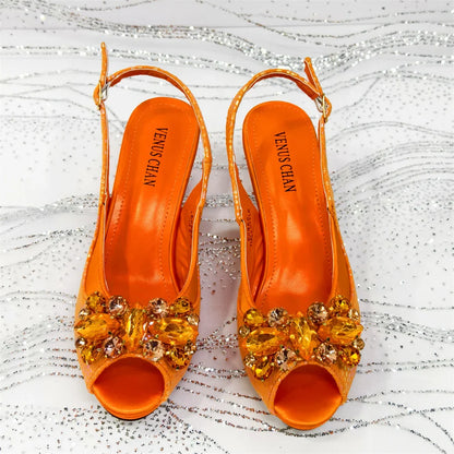 Conjunto de Sandália Feminina Laranja com Bico Aberto e Bolsa Combinando - Perfeito para Casamentos e Festas