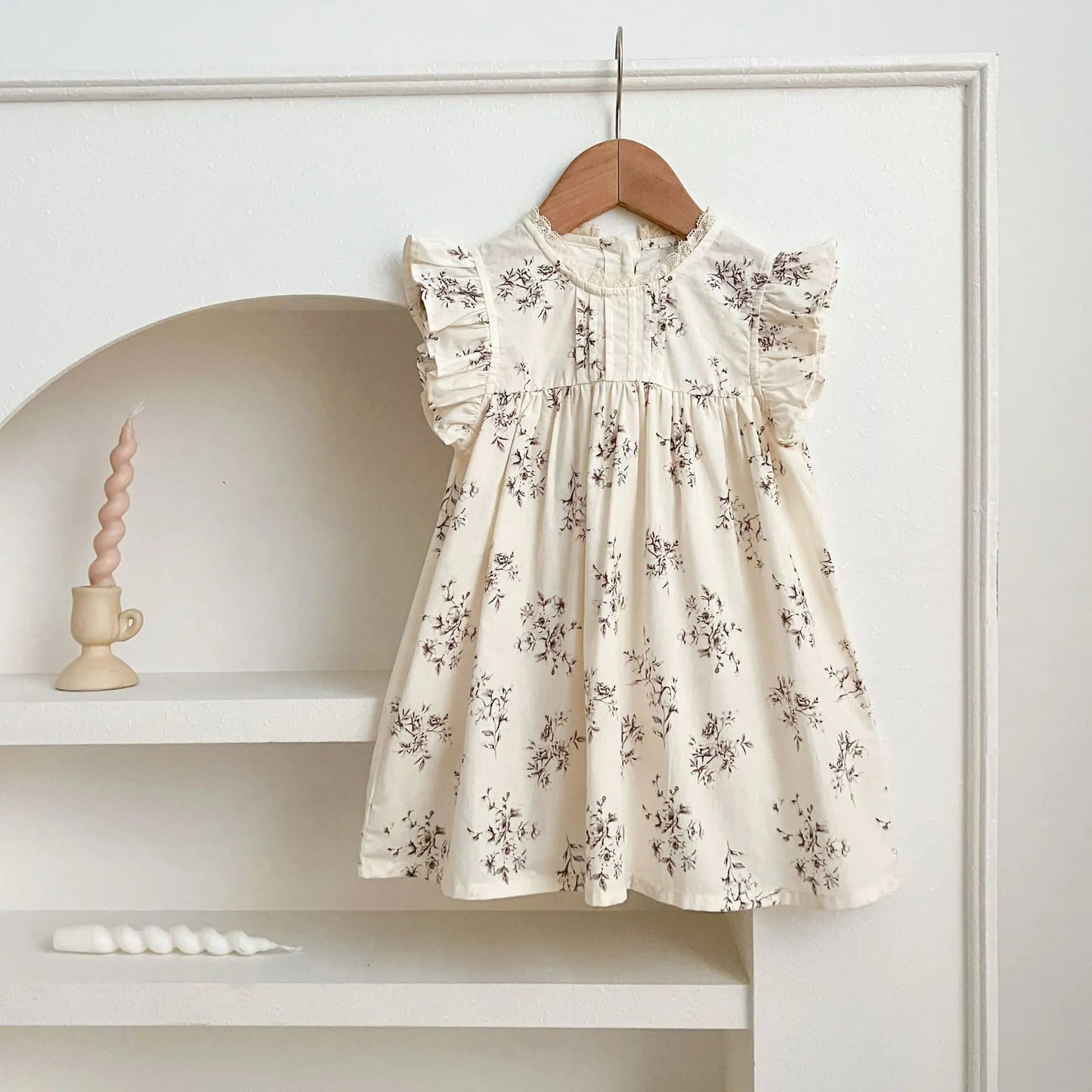 Summer Girls Dress Children's Clothing Bow Embroidered Flower Collar Girl's Dress Cartoon Printed Flying Sleeves Princess Dress