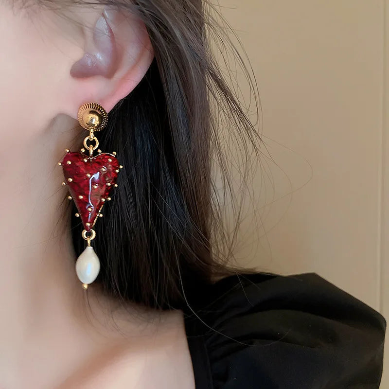 Charming Red Color Resin Love Heart Dangle Earrings for Women Baroque Freshwater Pearl Long Earring Wedding Party Jewelry