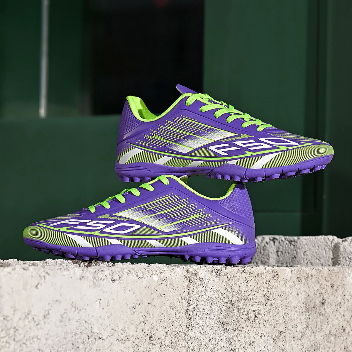 Durable and breathable soccer shoes TF nail breaking four season universal sports shoes outdoor and indoor sports shoes