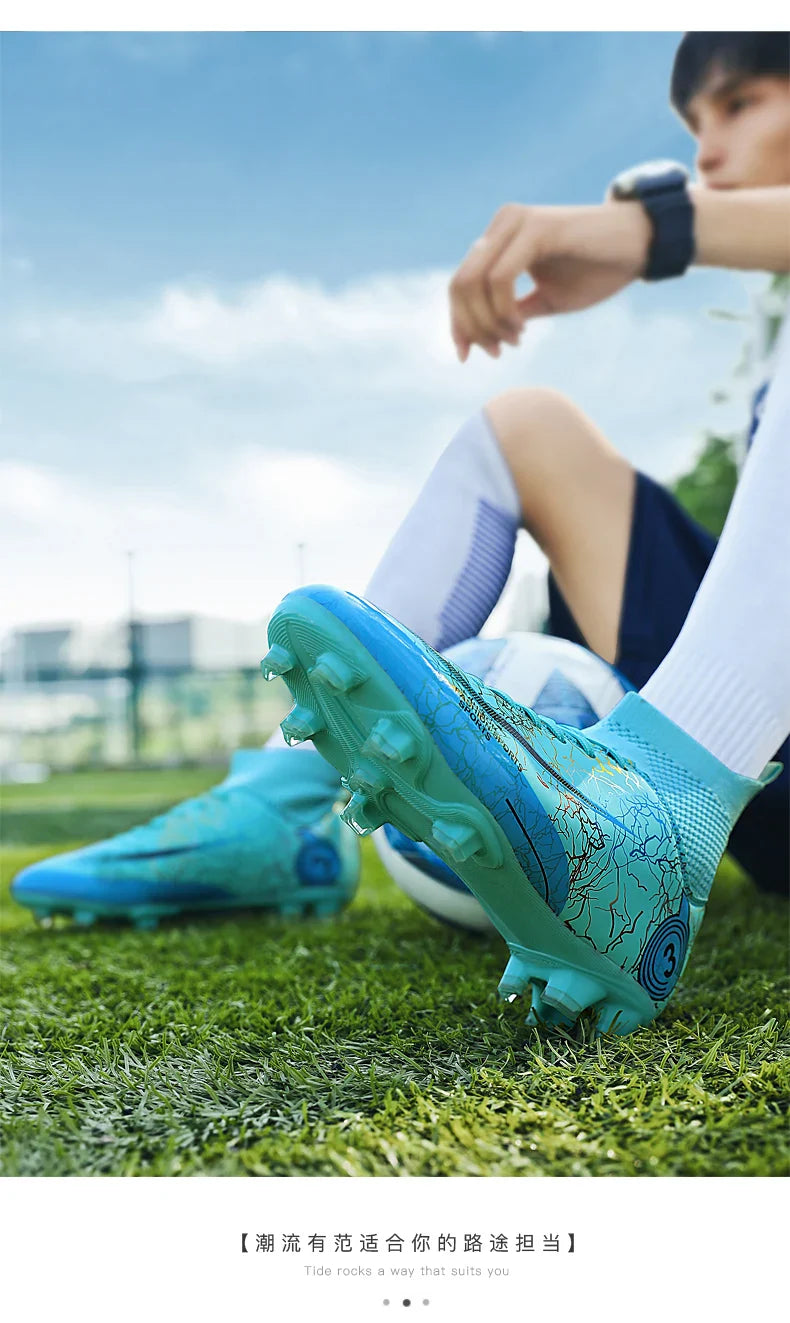 Fashion Men Professional Soccer Shoes Outdoor Cleats Unisex Ultralight Long Spikes Futsal Training Shoes Red Football Boots Men